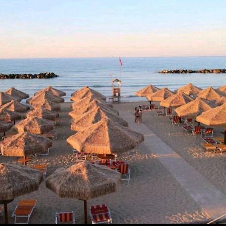 Apartamento Donata Dal Mare Francavilla Al Mare Exterior foto